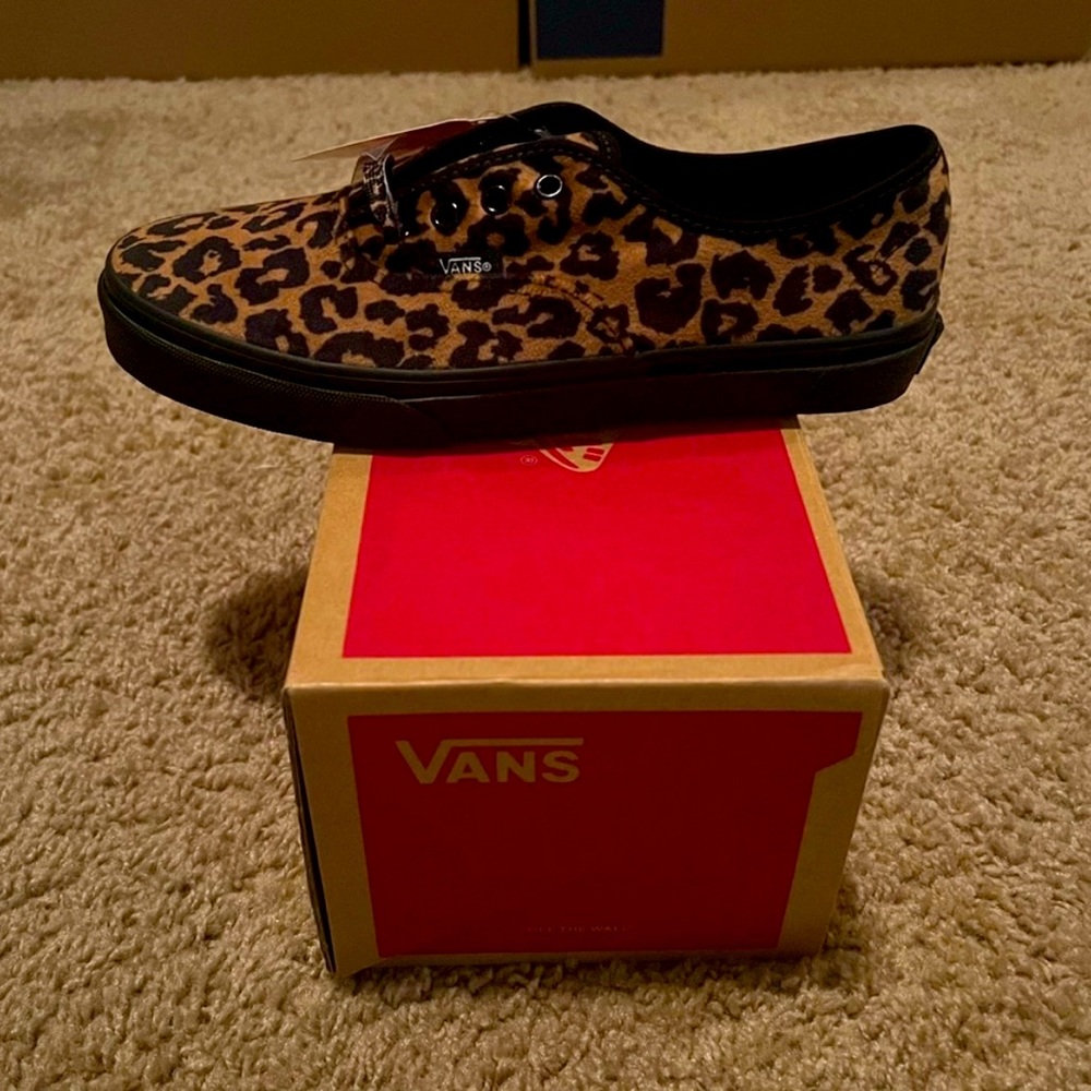 Vans Authentic Leopard Print Low Top Skate Shoes | W 6.5